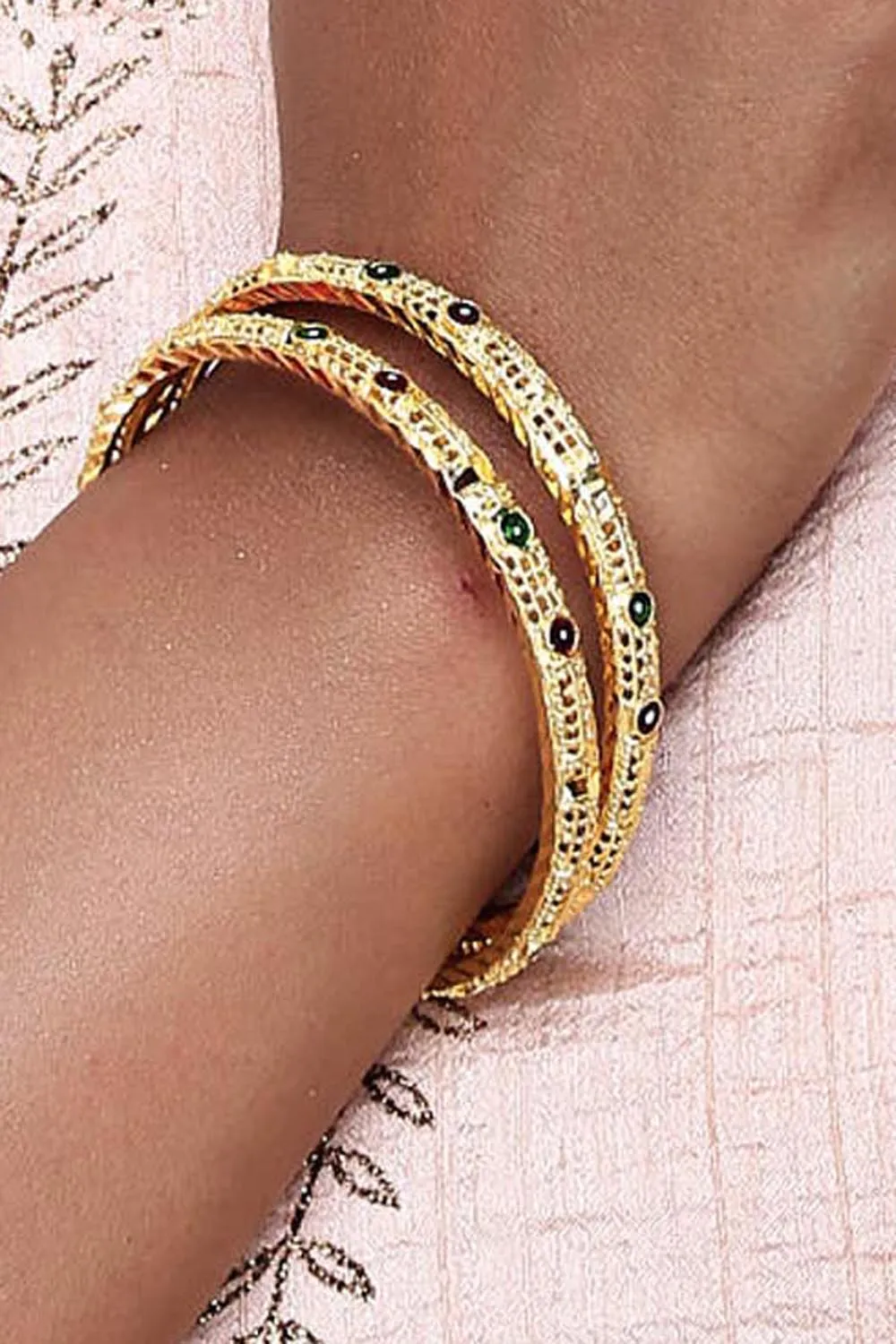 Alloy Bangles in Gold