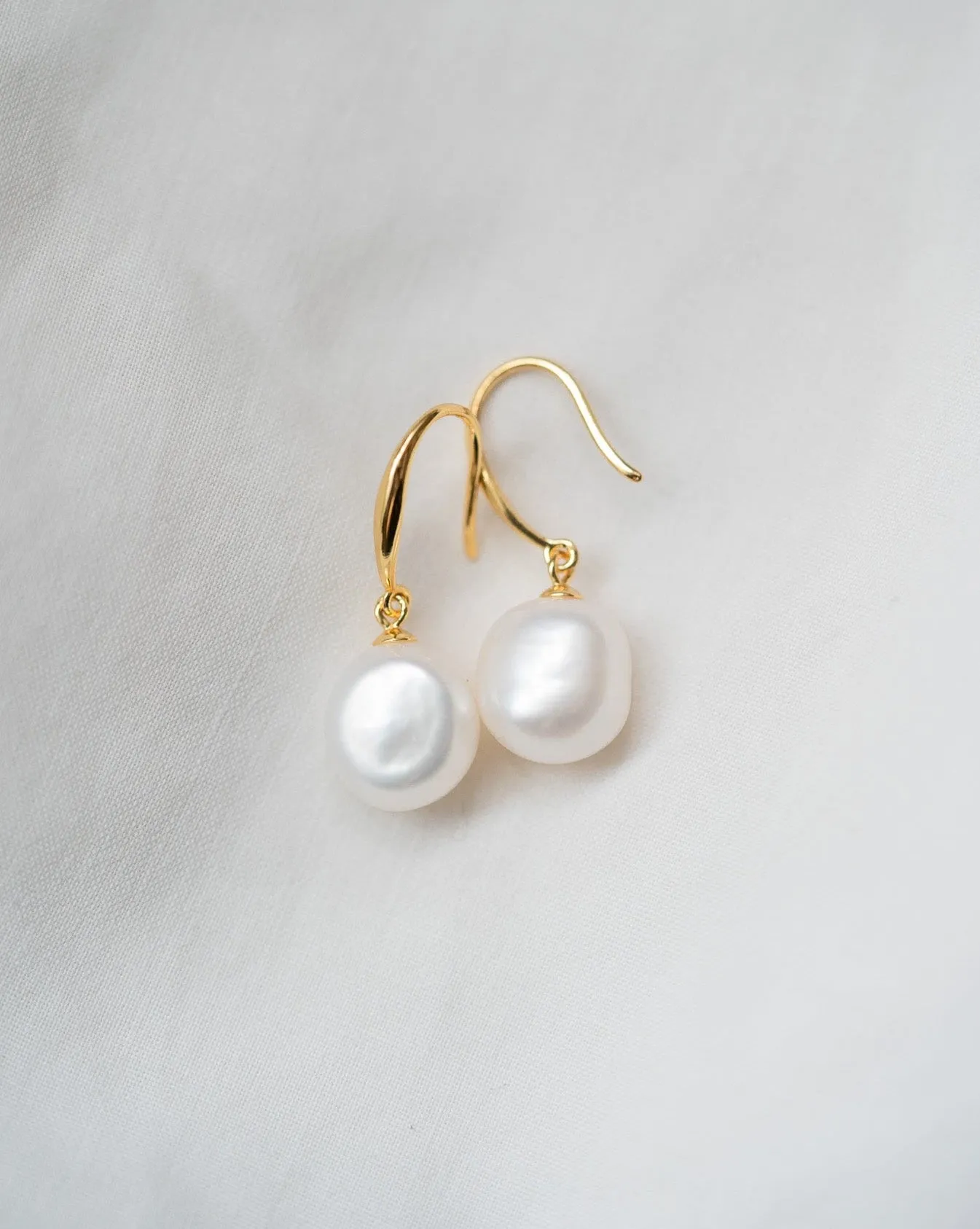 Audrey I Pearl Earrings