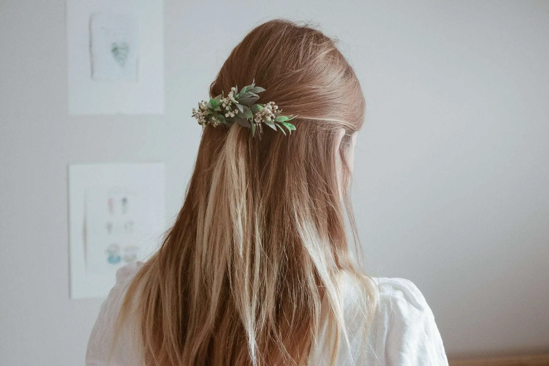 Boho Green Ruscus Baby's Breath Bridal Hair Comb, flower hair comb, bridesmaid comb, bridal flower comb