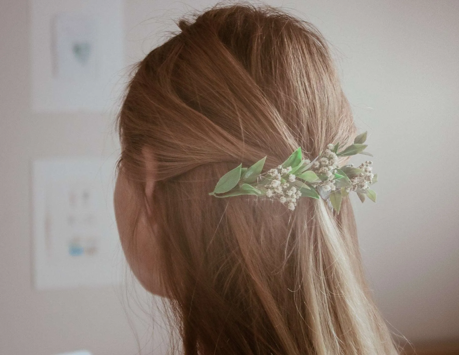 Boho Green Ruscus Baby's Breath Bridal Hair Comb, flower hair comb, bridesmaid comb, bridal flower comb