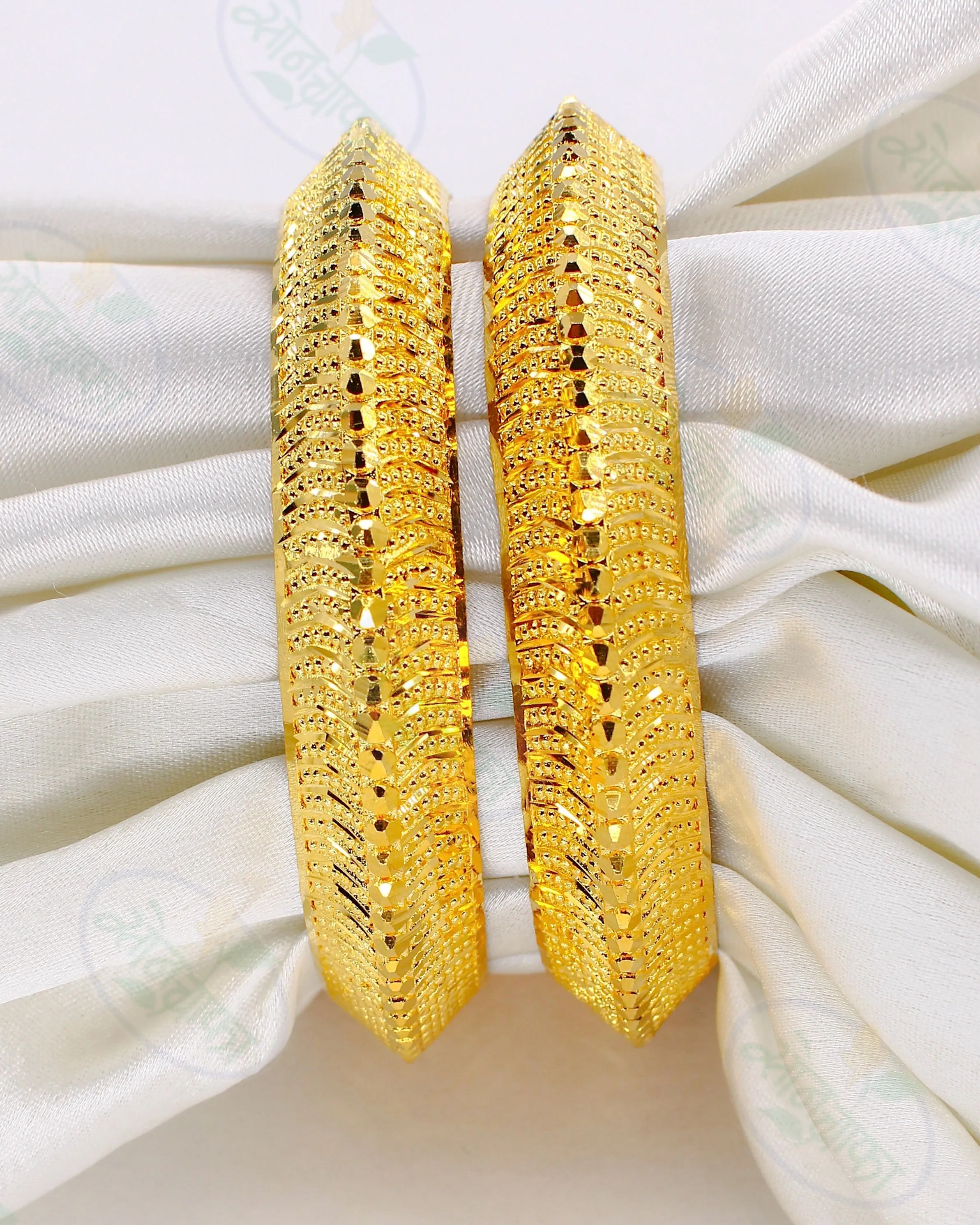 BRIGHT GOLD PLATED BANGLES