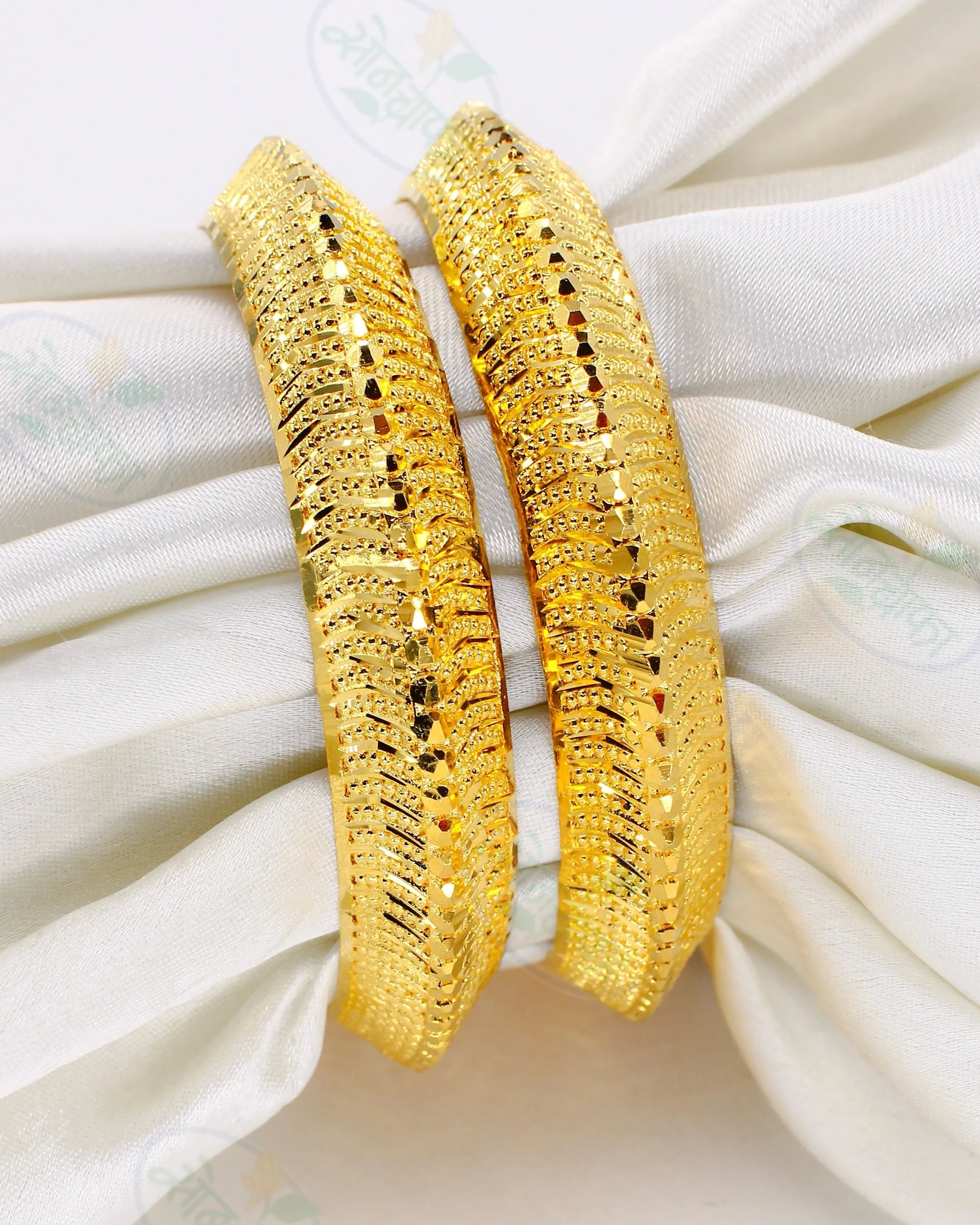 BRIGHT GOLD PLATED BANGLES