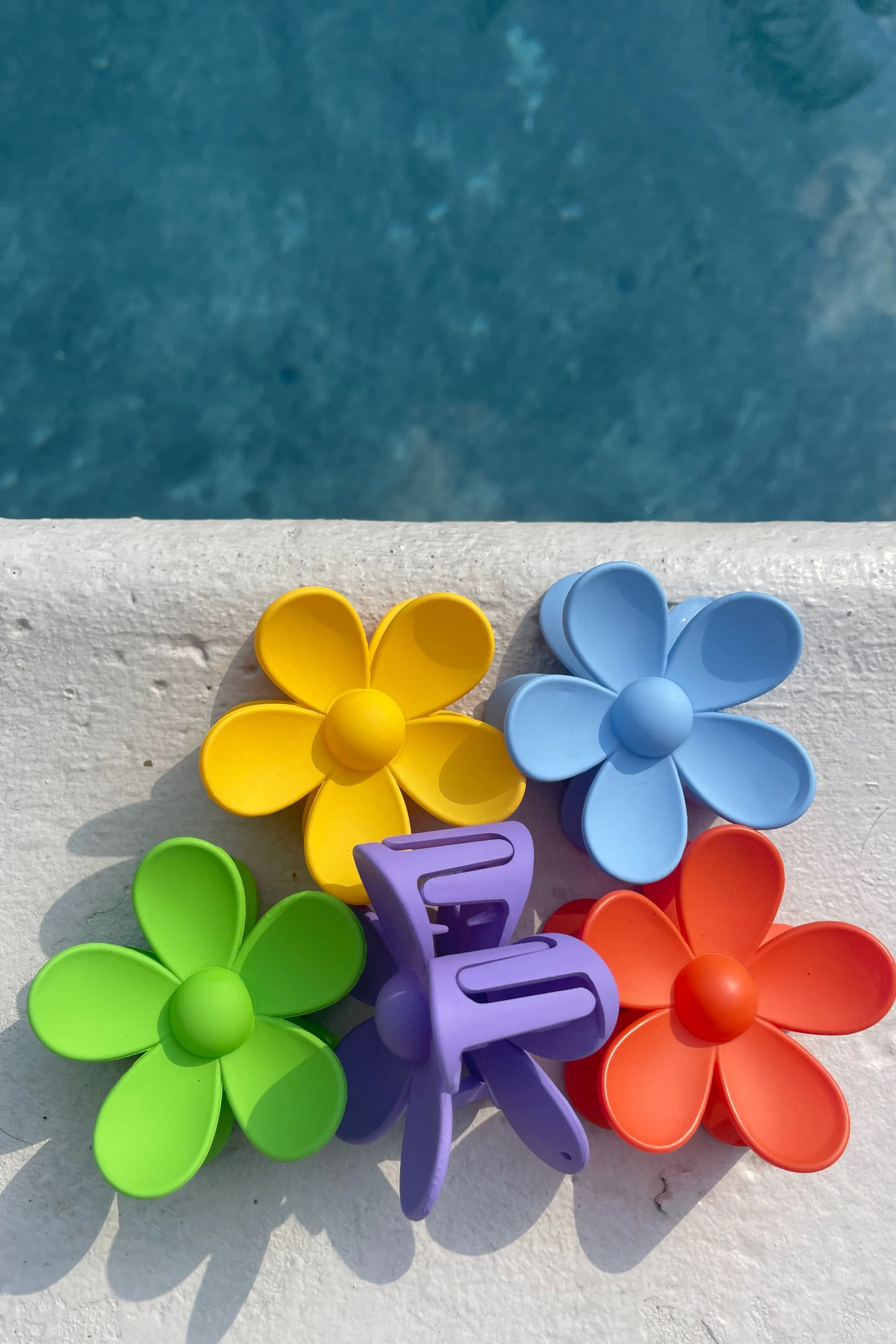 Dreamin' of Daisies Hair Clip