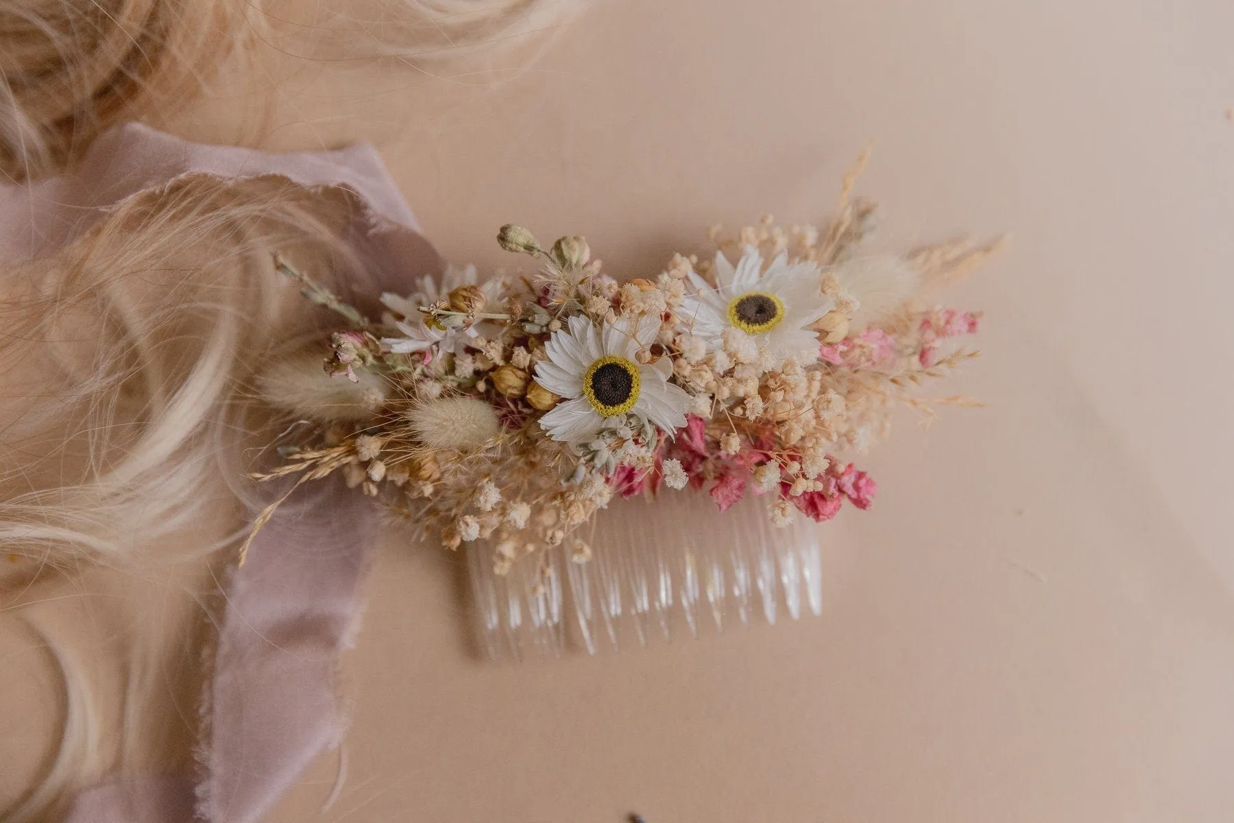 Dried Gypsophila & Daisies Bridal Hair Comb / Dried Lavender Wedding Hair Comb