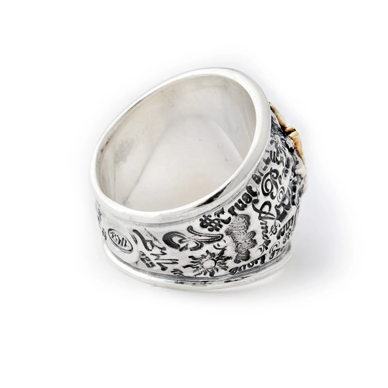 Graffiti Dome Ring with "LUCKY" Top