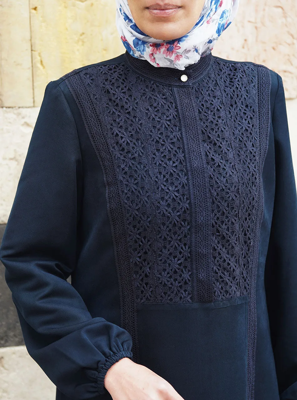 Lace Bib and Trim Abaya