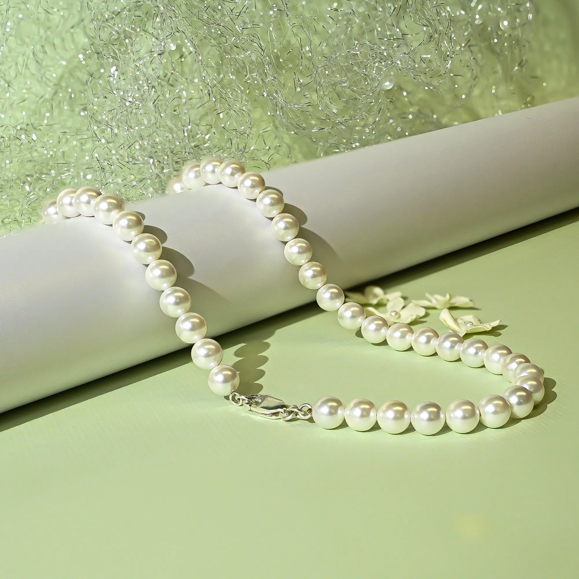 Luxe Pearl Necklace