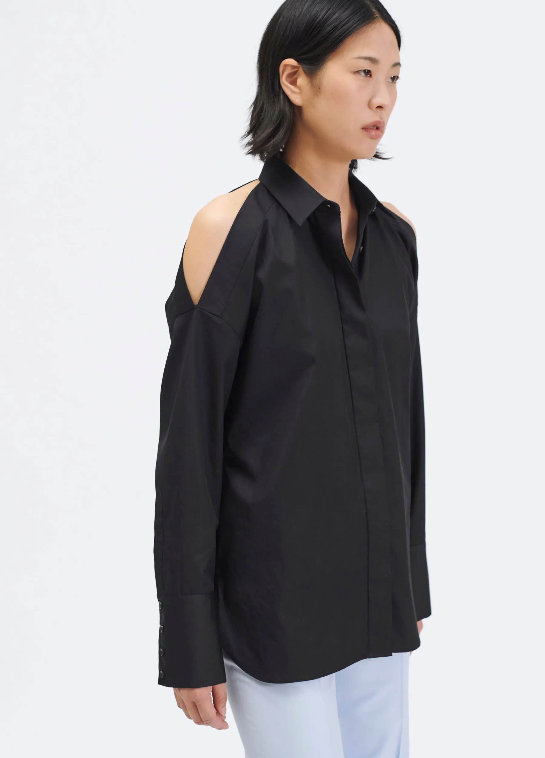 Shoulderless cotton poplin shirt