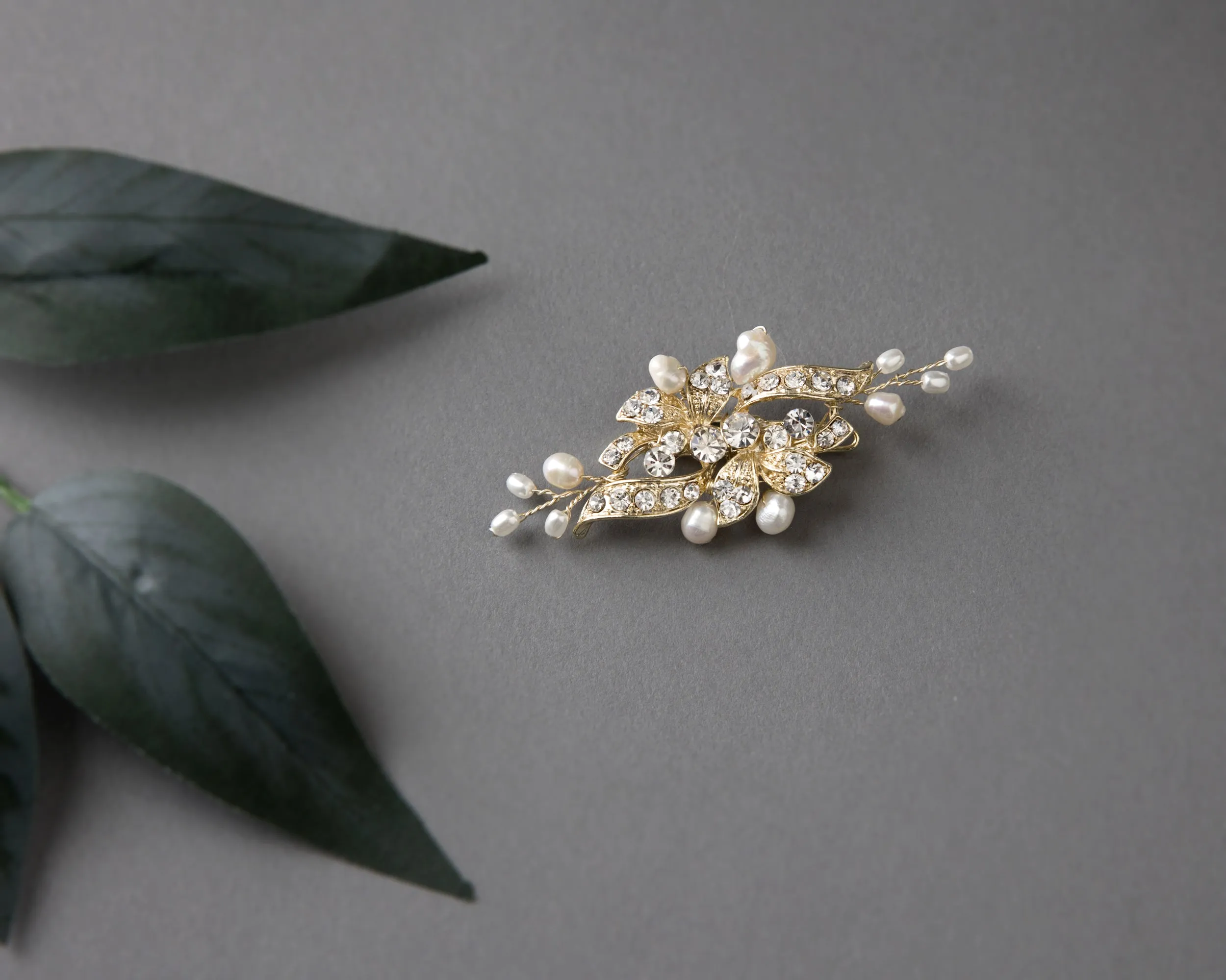 Small Crystal and Pearl Floral Hair Clip